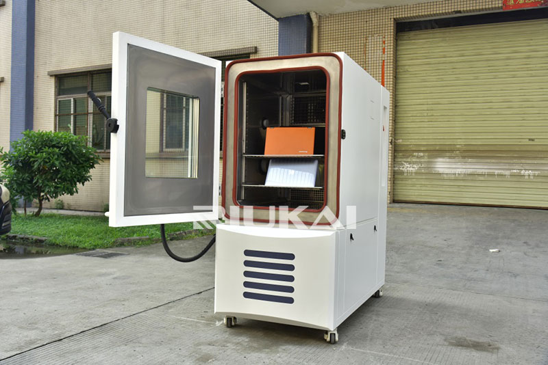 高低溫試驗(yàn)箱工作室、樣品測(cè)試及安裝要求